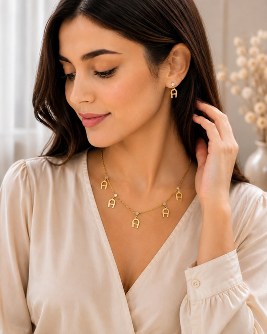 Women Elegant Gold Jewelry Set